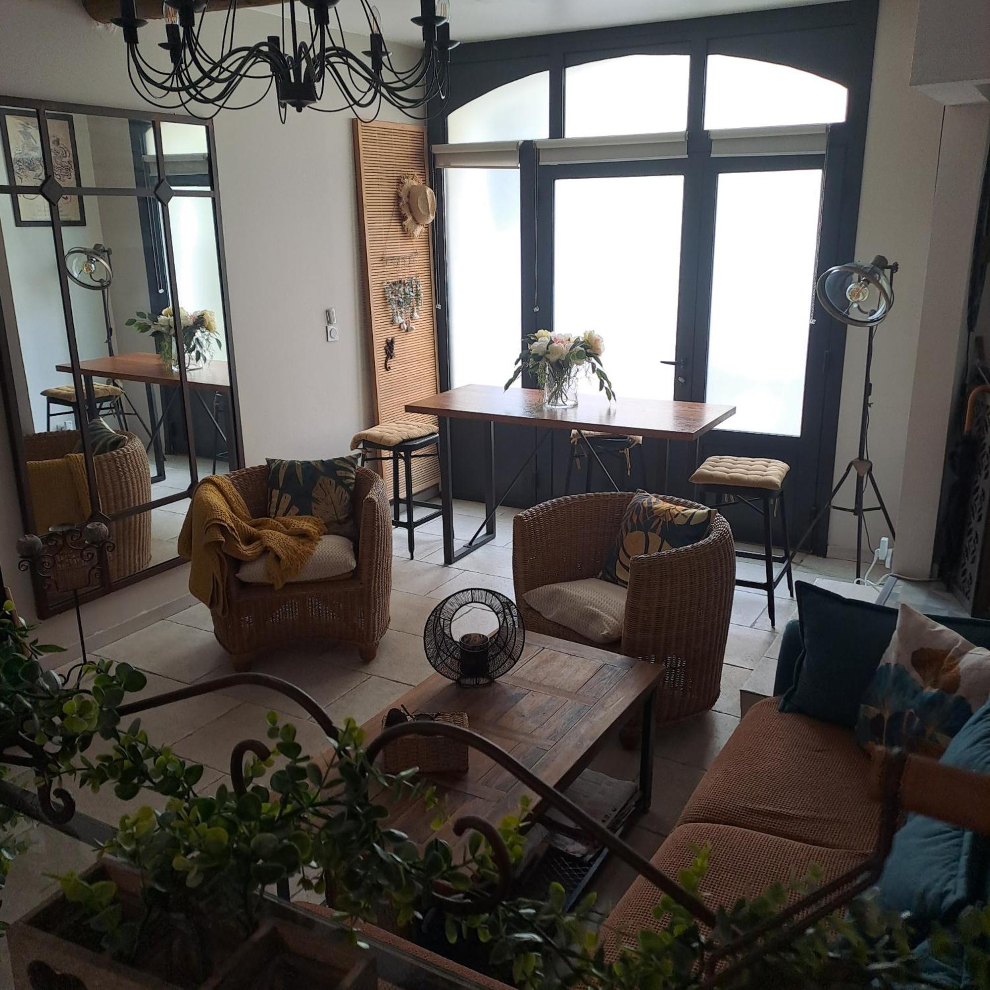 Le Petit Patio Bed & Breakfast Aigues-Mortes Exterior photo